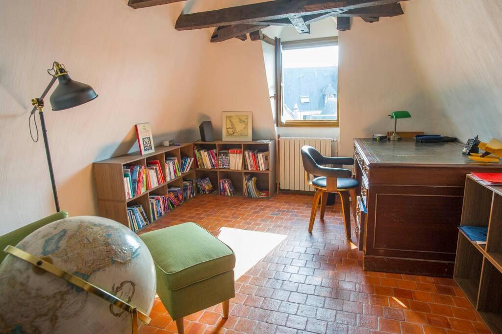 Appartement De Caractere Au Coeur Du Vieux Tours Exterior foto